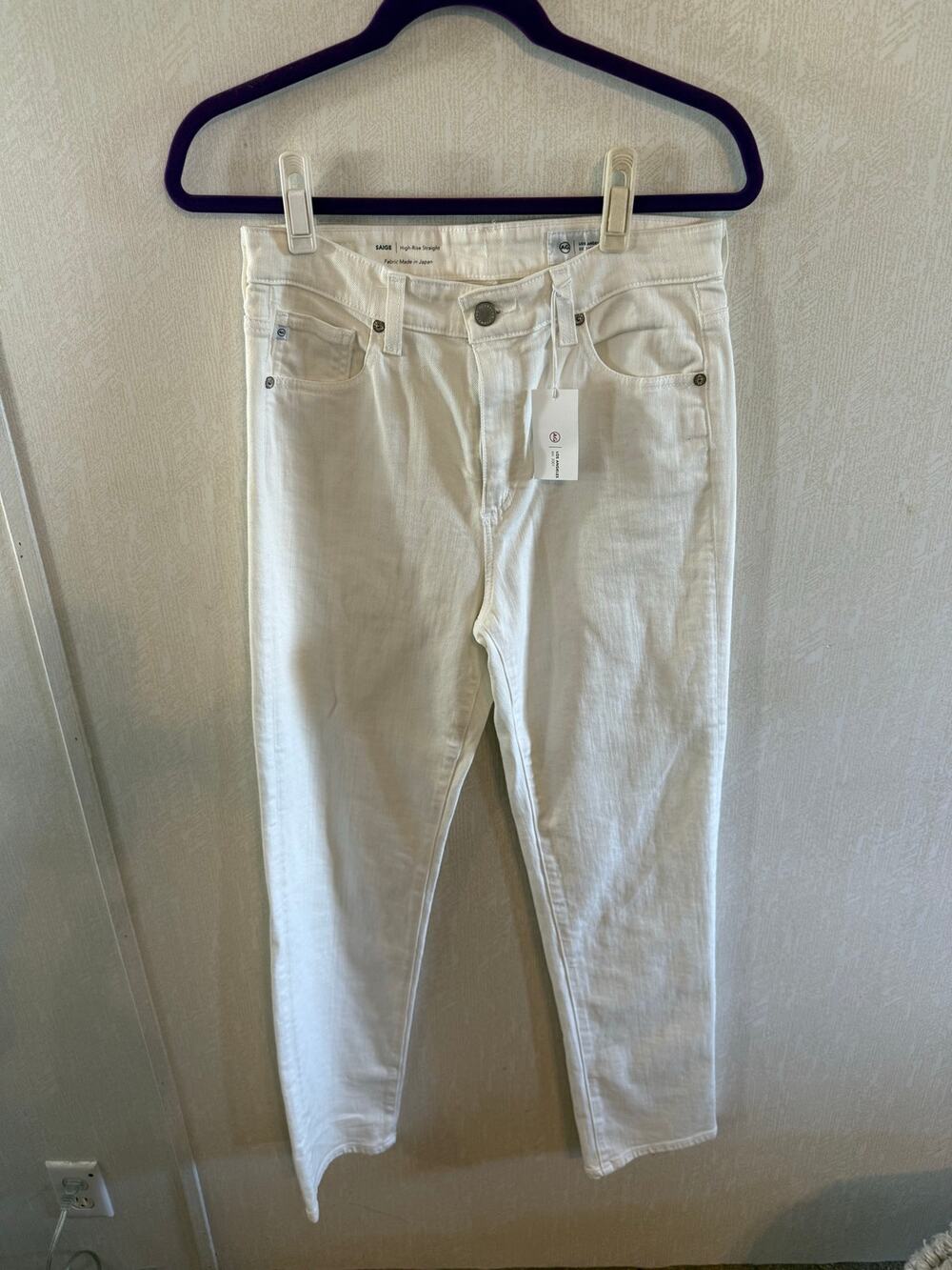 NWT AG Jeans Saige High Rise Straight Jeans Size 28 Mouve White